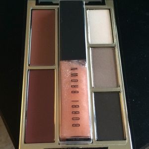BNIB Bobbi Brown Every Day Pretty Palette